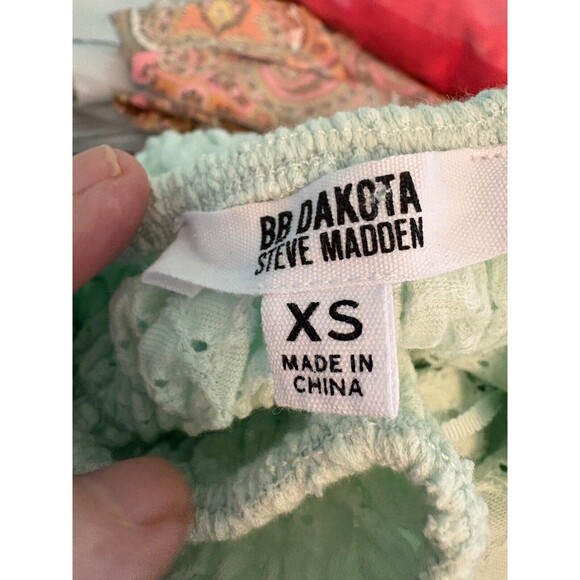 BB Dakota by Steve Madden Womens Top XS Mint Green Smocked Crop Top Puff Sleeves - Picture 4 of 6